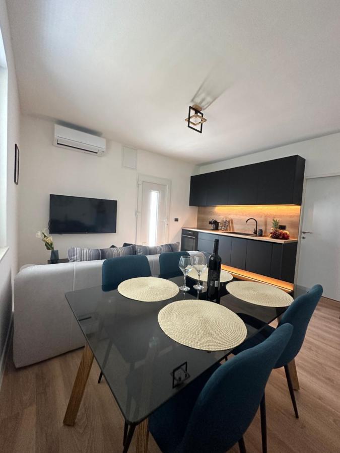 Apartment Tina ザダル エクステリア 写真